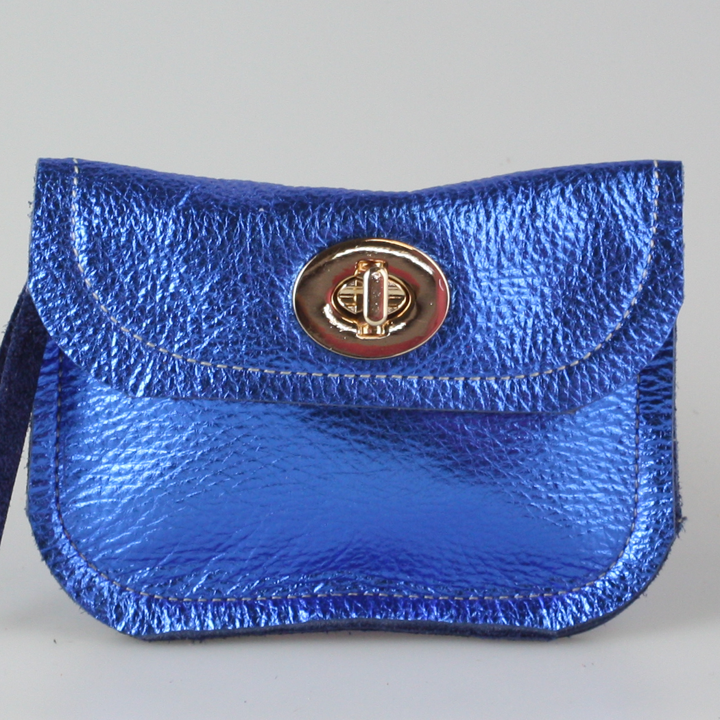 The Turnlock Metallic Wallet: 3 sizes! - Zina Kao Exclusives The Turnlock Metallic Wallet: 3 sizes! - Zina Kao Exclusives