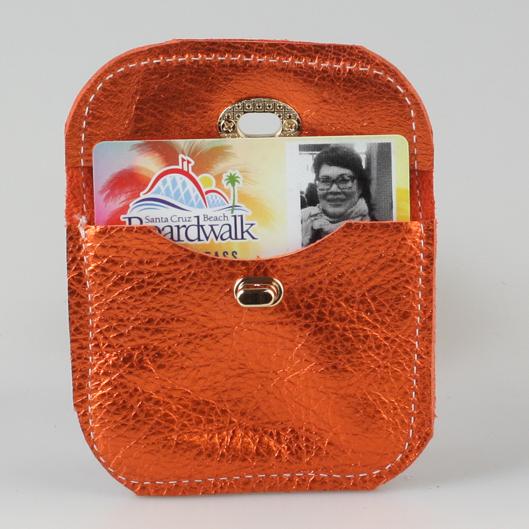 The Turnlock Metallic Wallet: 3 sizes! - Zina Kao Exclusives The Turnlock Metallic Wallet: 3 sizes! - Zina Kao Exclusives