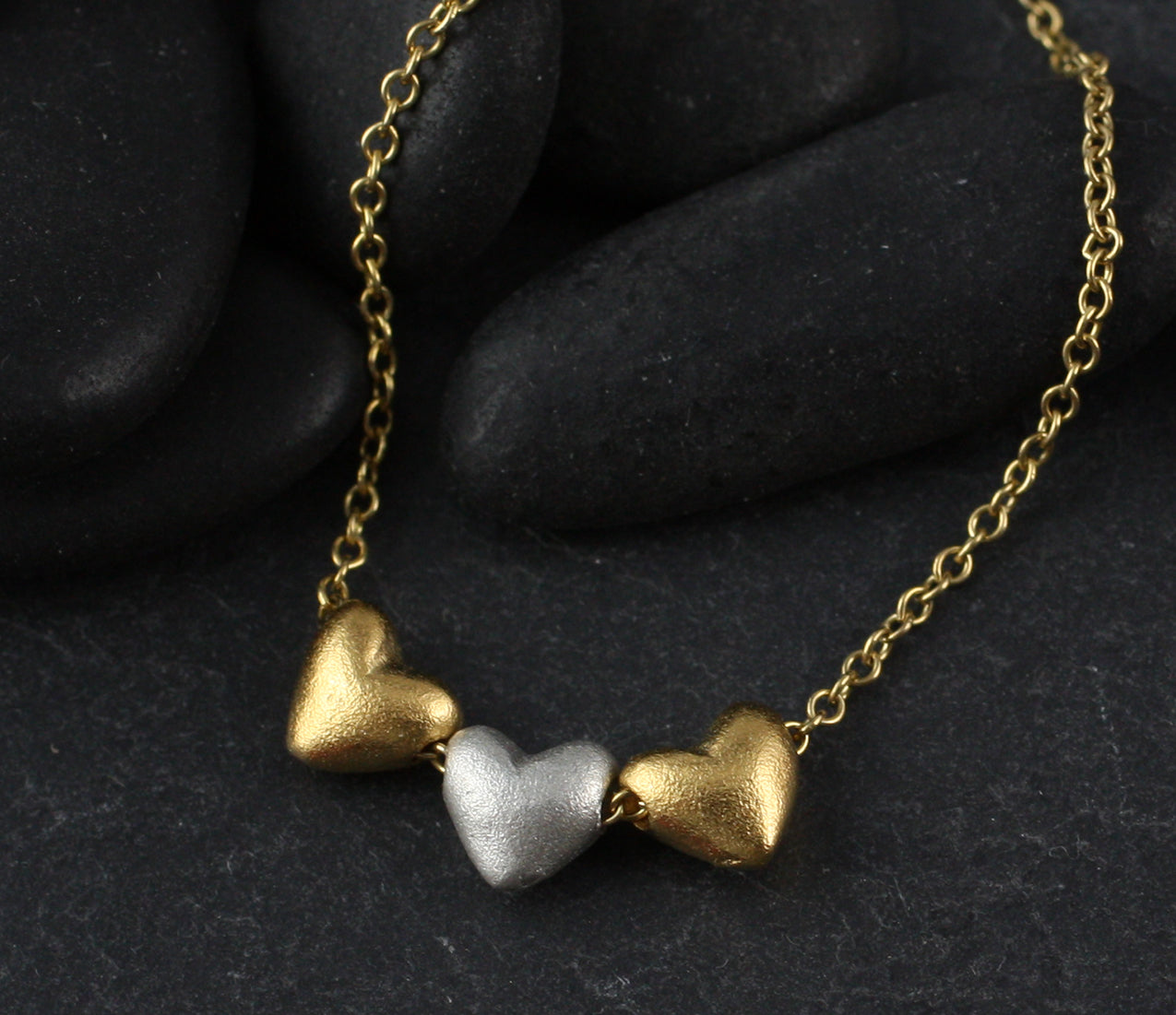 Triple Heart Necklace (n-mbh3)